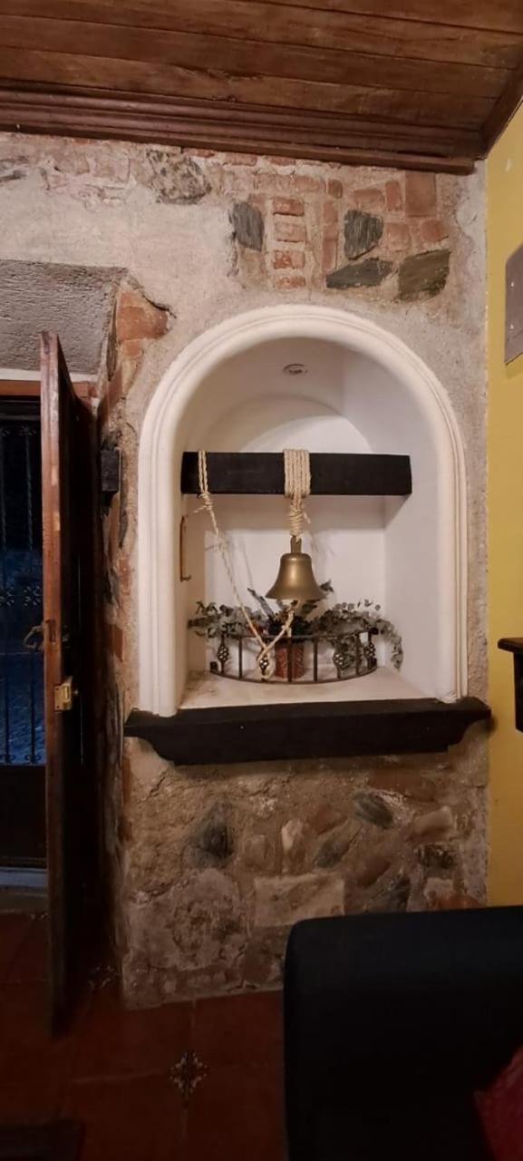Hotel Posada Gutierrez Antigua Екстериор снимка