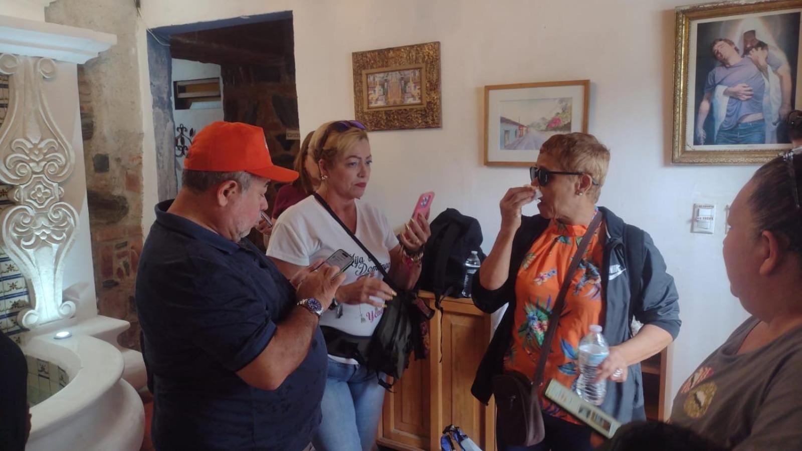 Hotel Posada Gutierrez Antigua Екстериор снимка